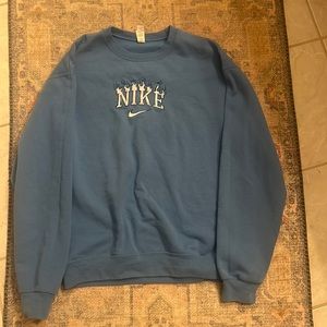 Blue Nike flame Crewneck. Size medium. Worn once.